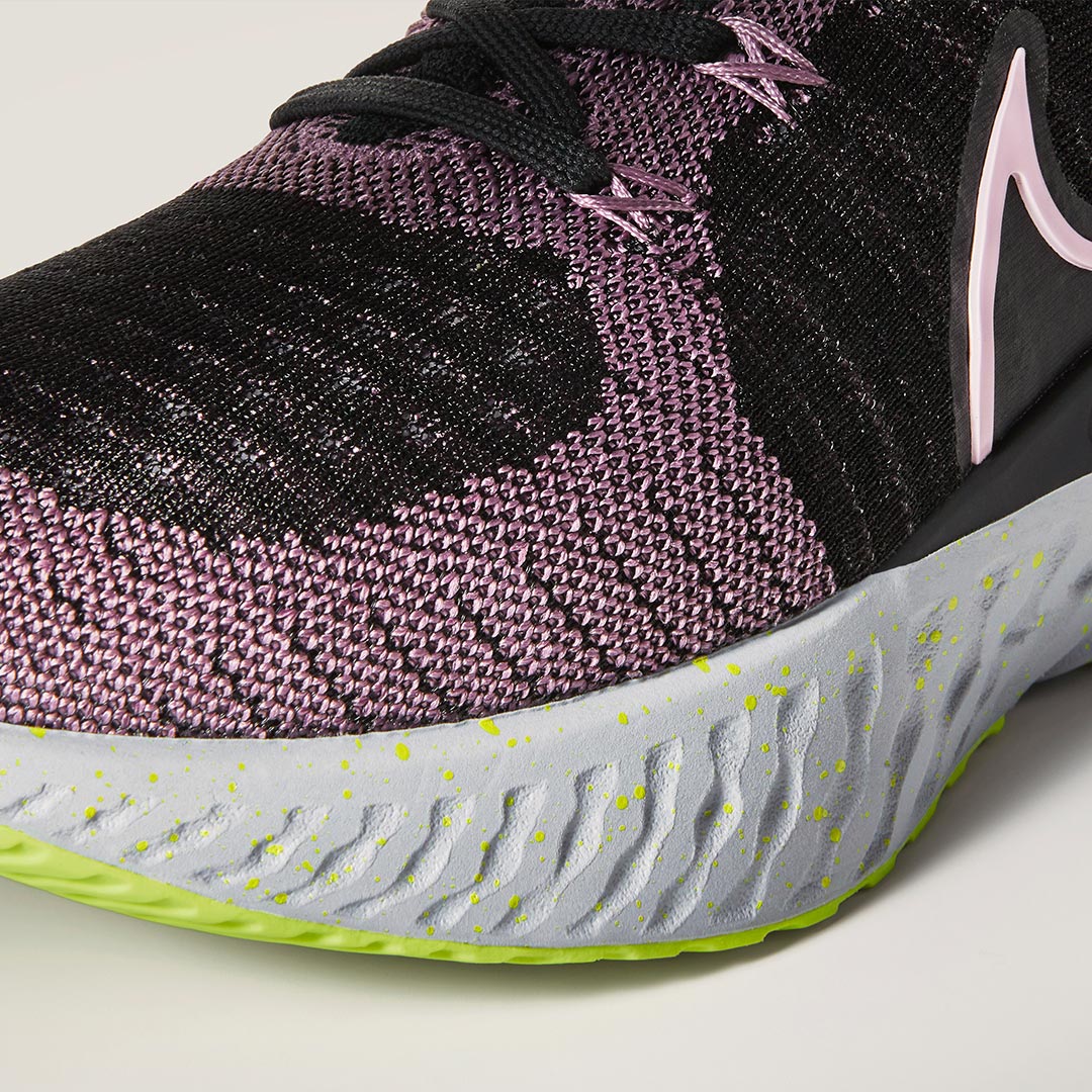 Nike React Infinity Run Flyknit 2 detail shot of nose