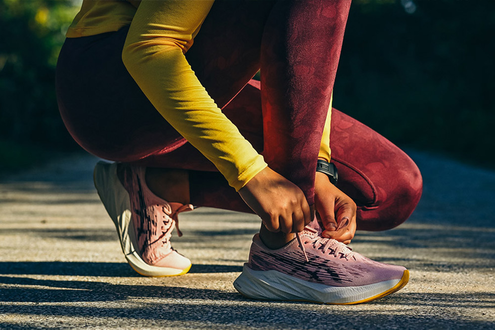 ASICS Laufbekleidung speziell für Frauen