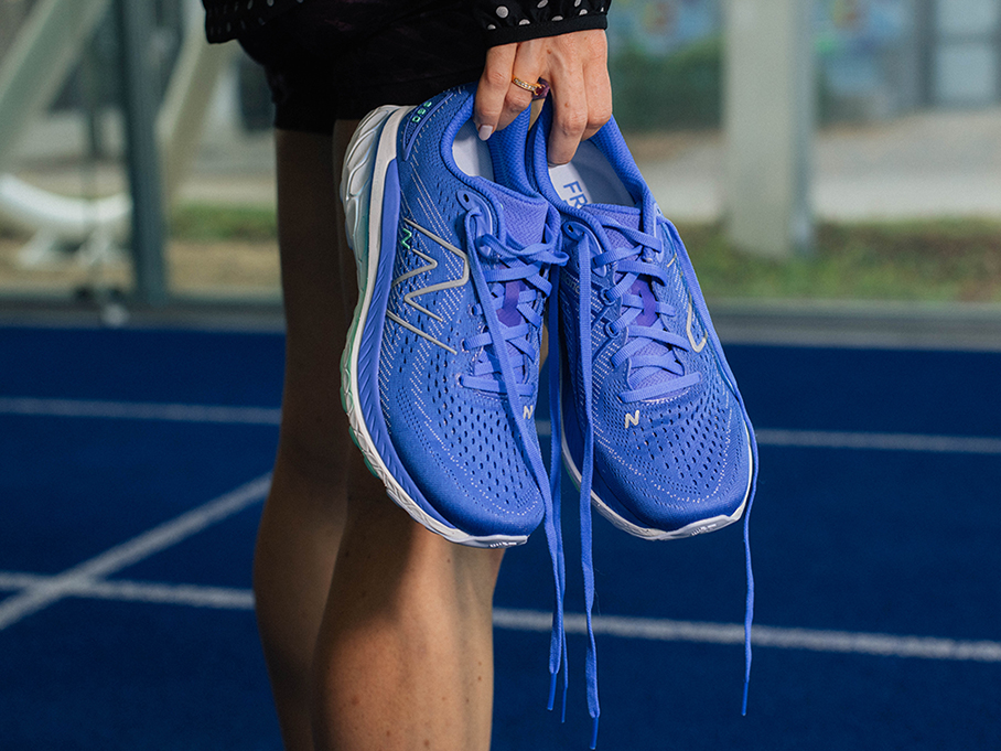 New Balance 860v13 shoes