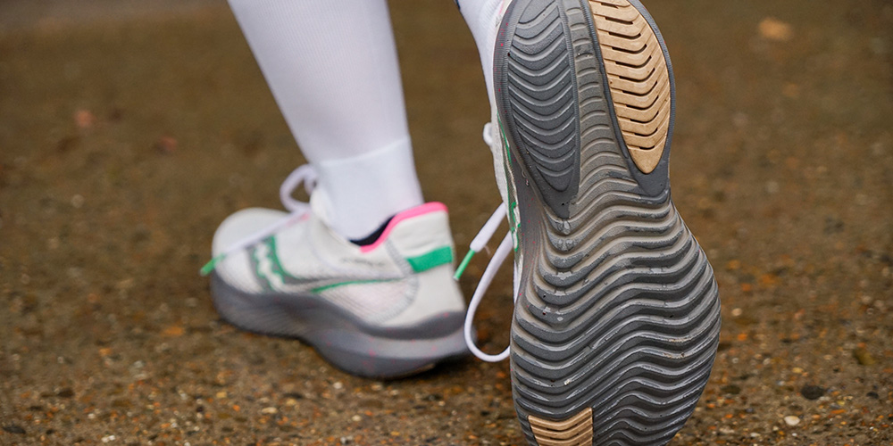 Saucony Kinvara 14 running shoes stride