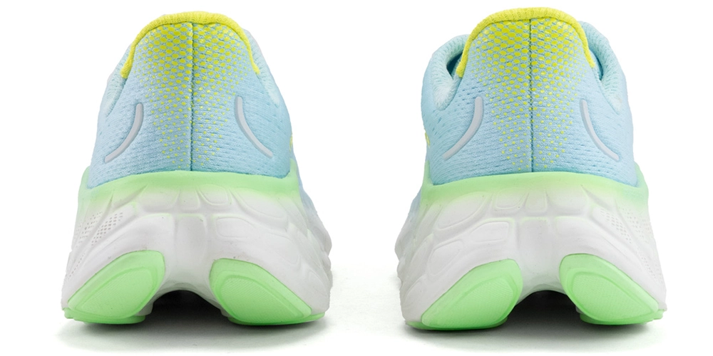 New Balance Fresh Foam X More v4 Back / Heel