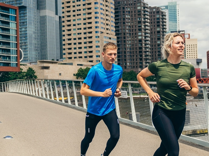 Salom Aero running shoes 21run