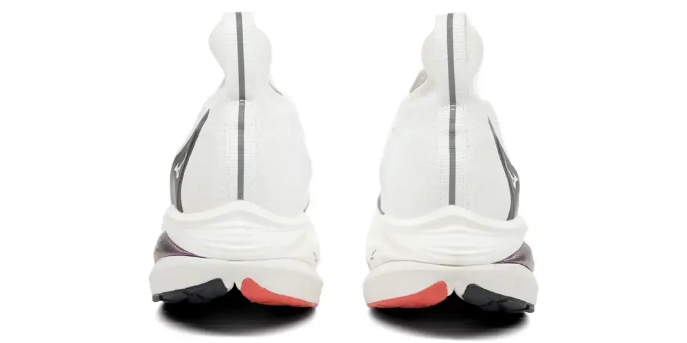 Mizuno Neo Vista achterkant