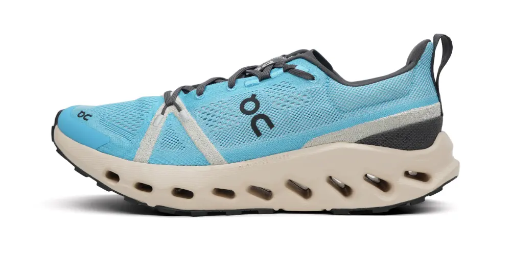 On Cloudsurfer Trail sidobild