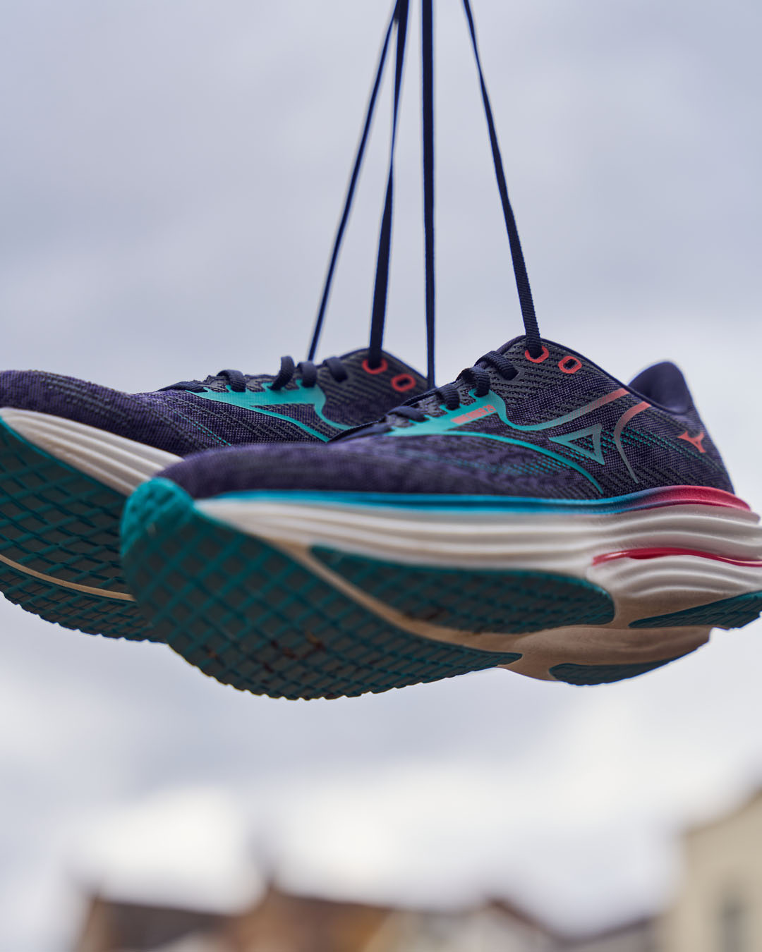 Mizuno Wave Rider 29  detail