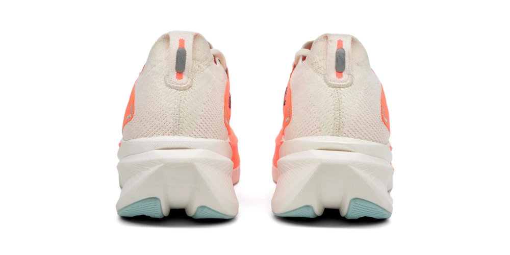 Brooks Hyperion Max 3 Vue arrière