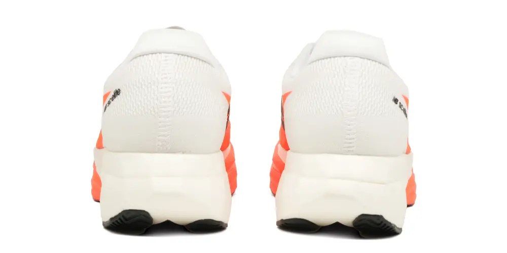 New Balance FuelCell SuperComp Elite v5 Vue de derrière