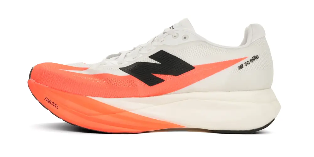 New Balance FuelCell SuperComp Elite v5 Seitenansicht