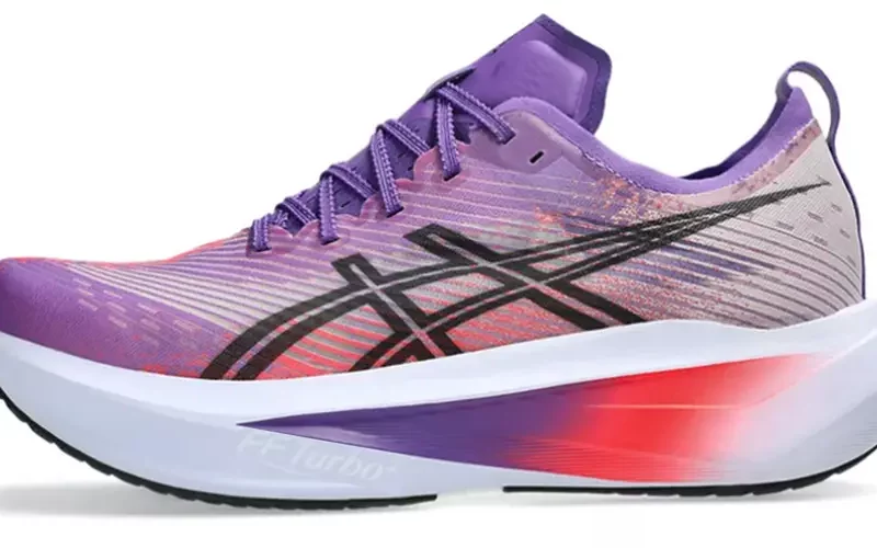 ASICS Megablast Vue côté gauche