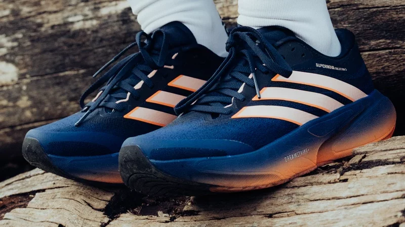 Adidas Supernova Solution 3 in Vorderansicht