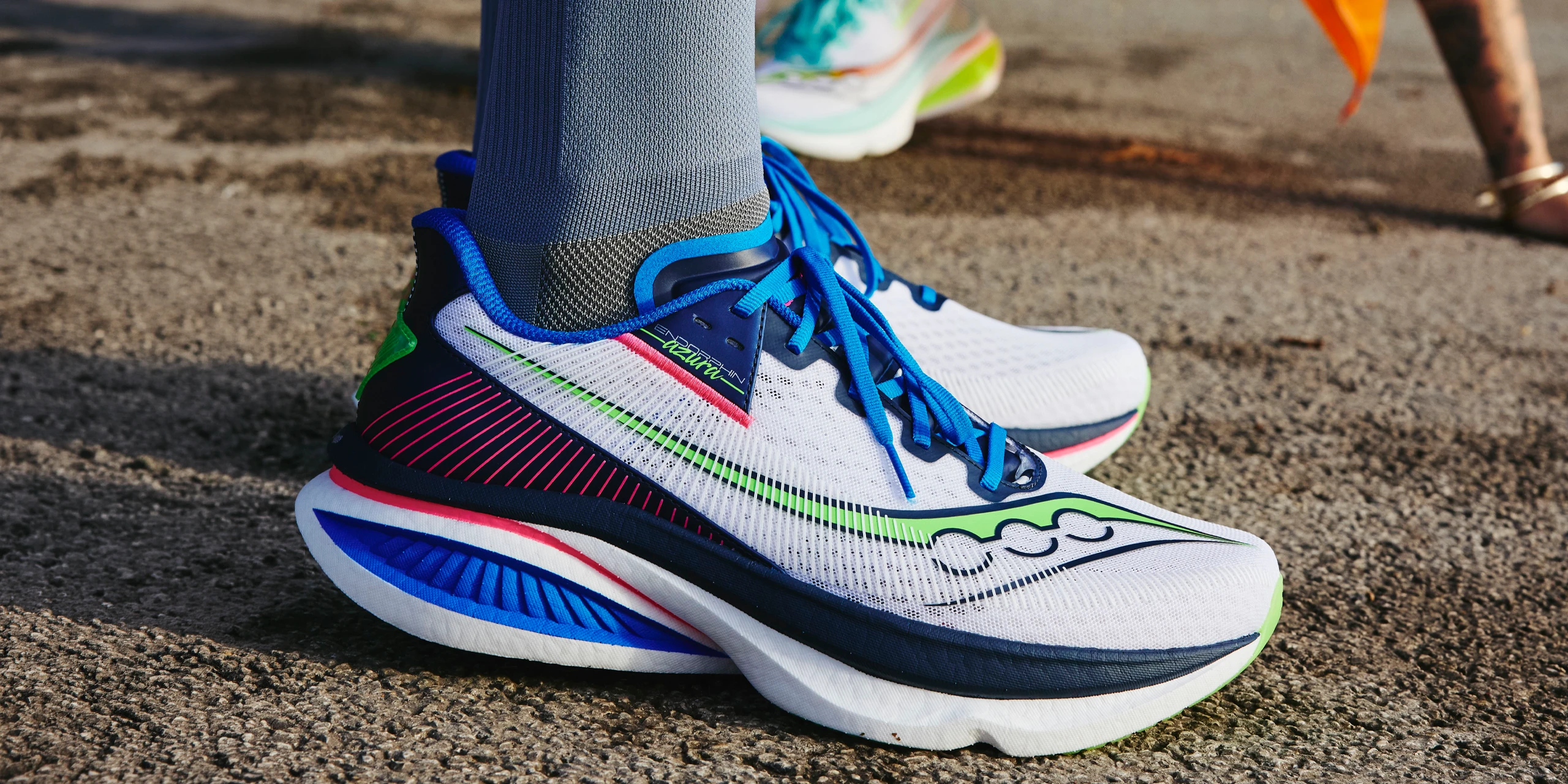 Saucony Endorphin Azura